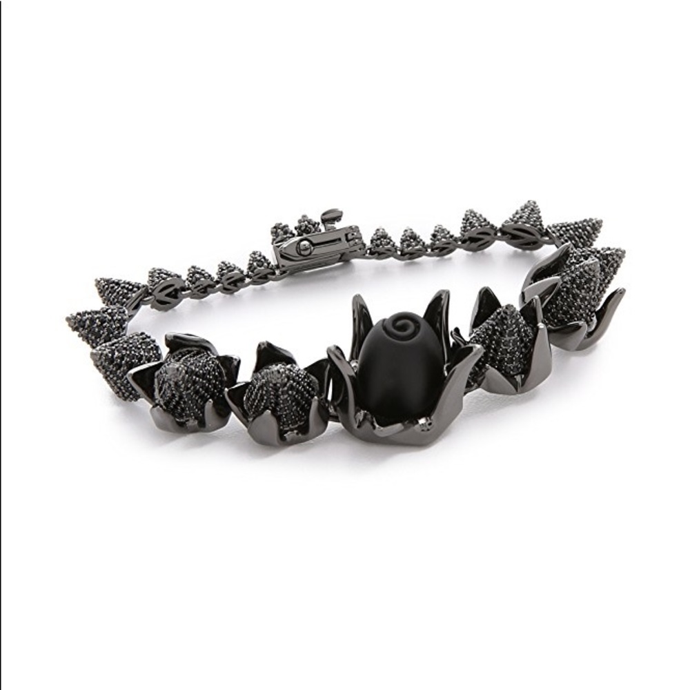 Eddie Borgo Graduated Rose Bracelet